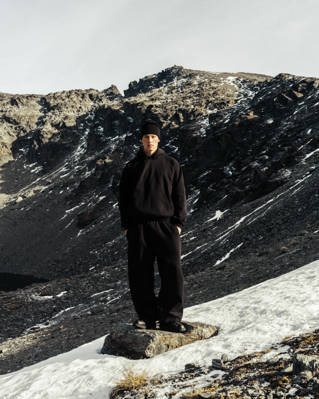 Heavyweight Hoodie (Black)