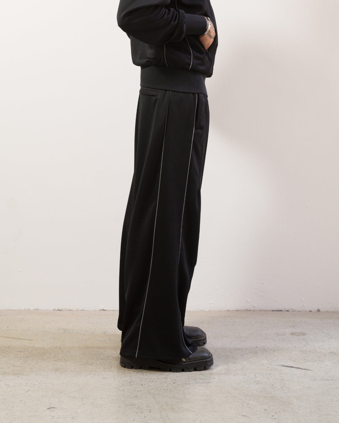 Wide Track Pants (Anthracite)